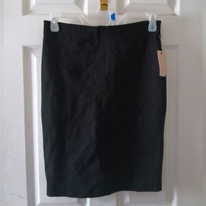 Philosophy Republic Clothing - Women's Black Stretch Casual Medium Skirt. NWT